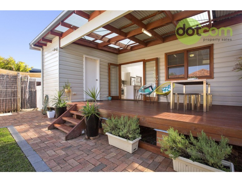 61 Young Street, Georgetown NSW 2298