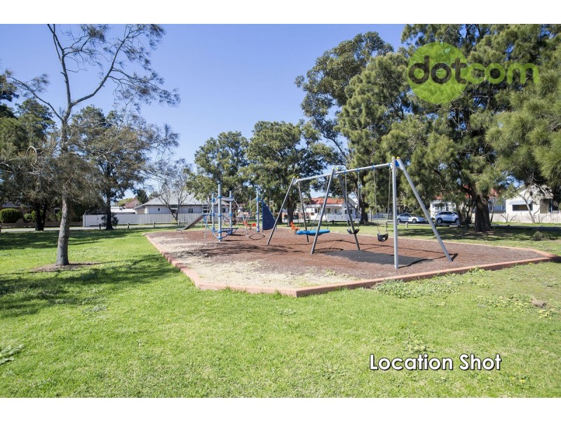 61 Young Street, Georgetown NSW 2298