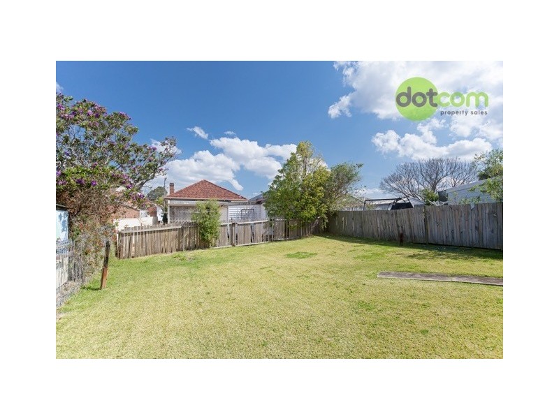 10 Vera Street, Waratah West NSW 2298