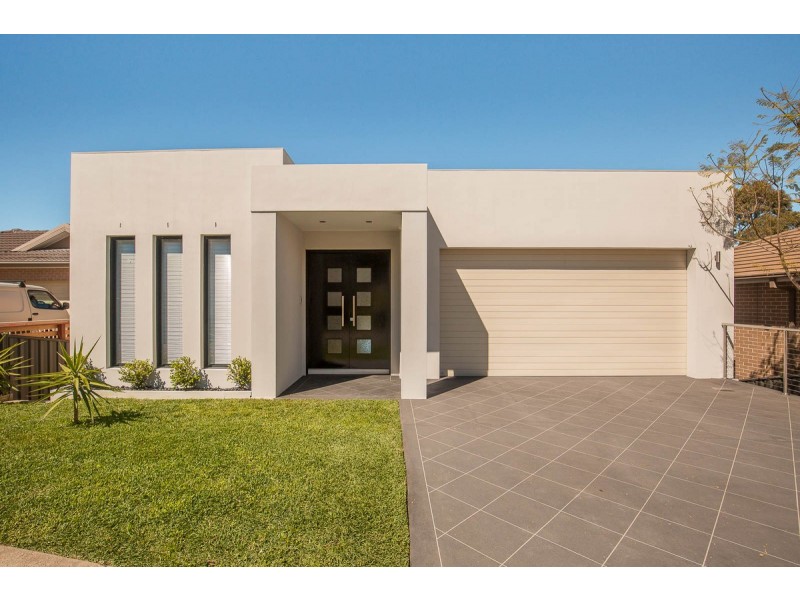 11 Mangalore Drive, Winston Hills NSW 2153