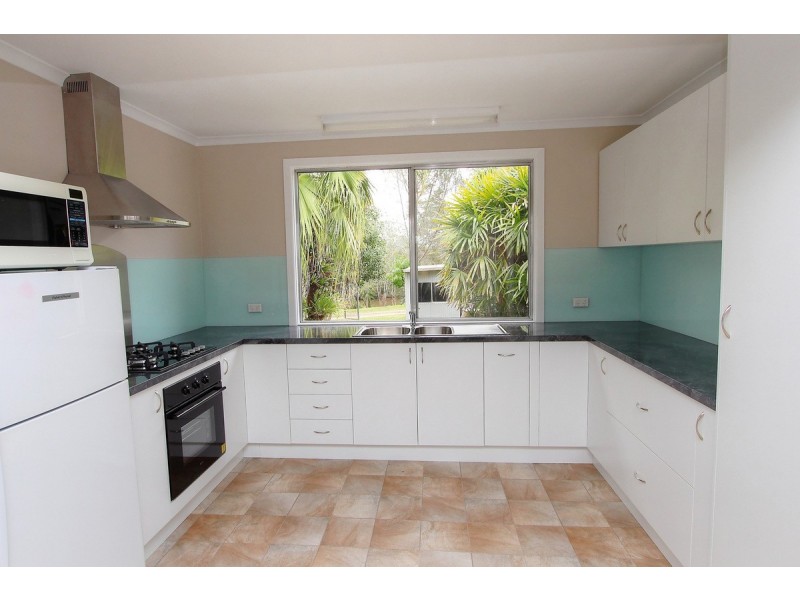 370 Freemans Drive, Cooranbong NSW 2265