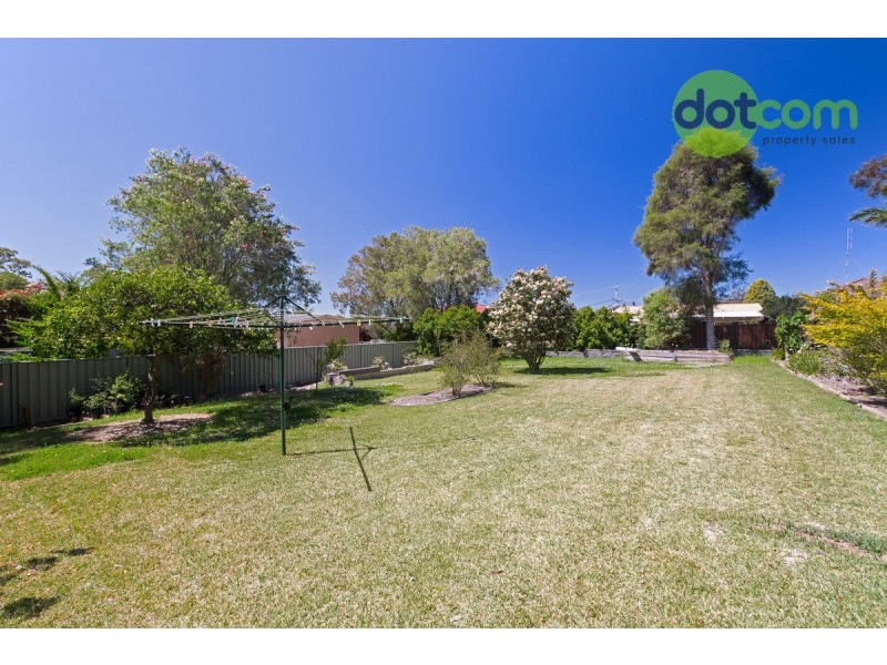 13 Rosemary Row, Rathmines NSW 2283
