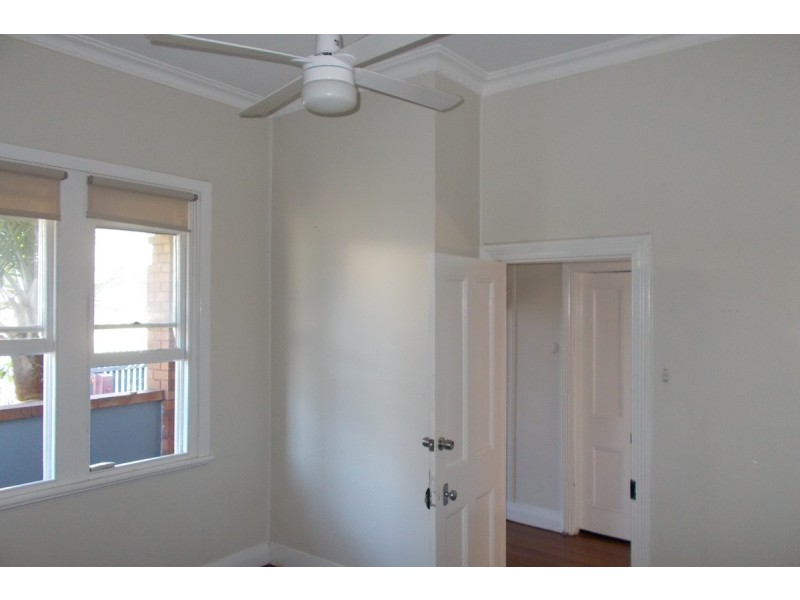 Room 2/125 Station Street, Waratah NSW 2298