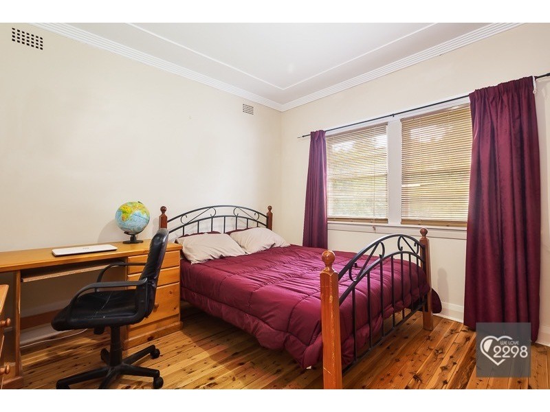 11 Schroder Avenue, Waratah NSW 2298