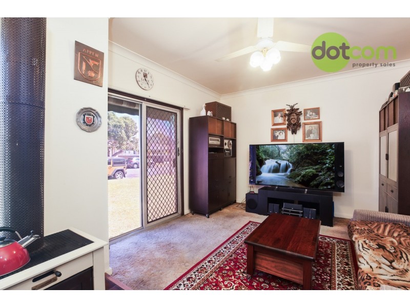 12 Fourth Street, Cardiff South NSW 2285