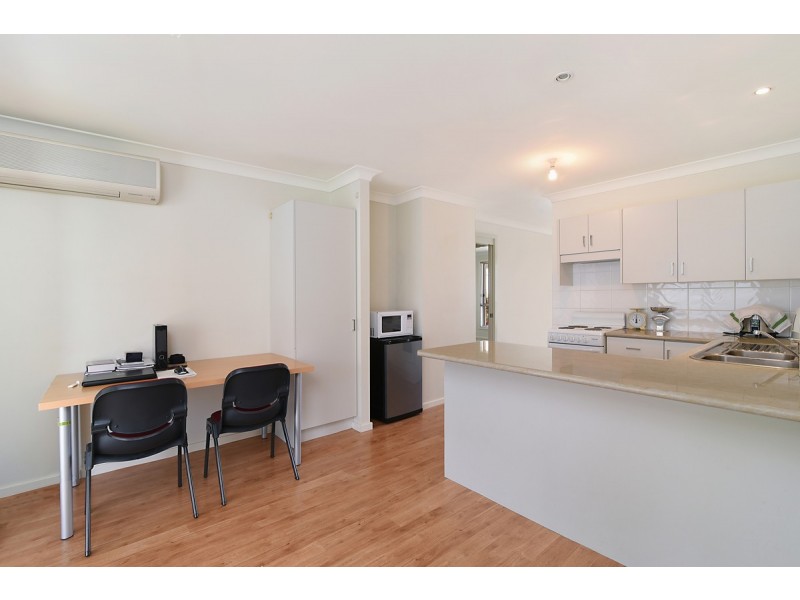 2/36 Neath Street, Pelaw Main NSW 2327