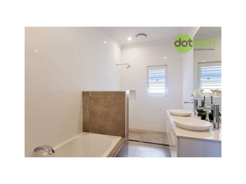 10 Oxley Road, Waratah NSW 2298