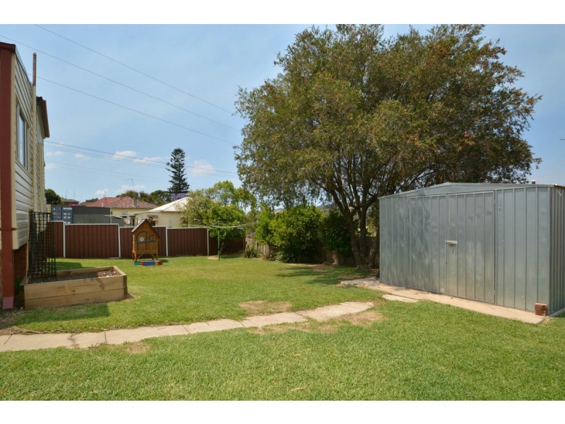2 Short Street, Teralba NSW 2284