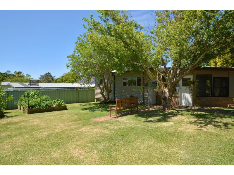 42 Red Hill Street, Cooranbong NSW 2265