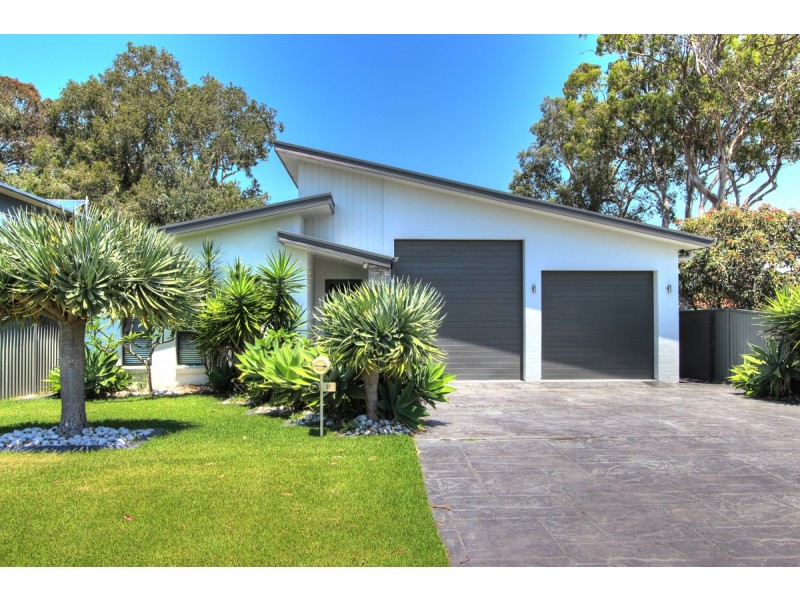 39 Eighth Avenue, Toukley NSW 2263