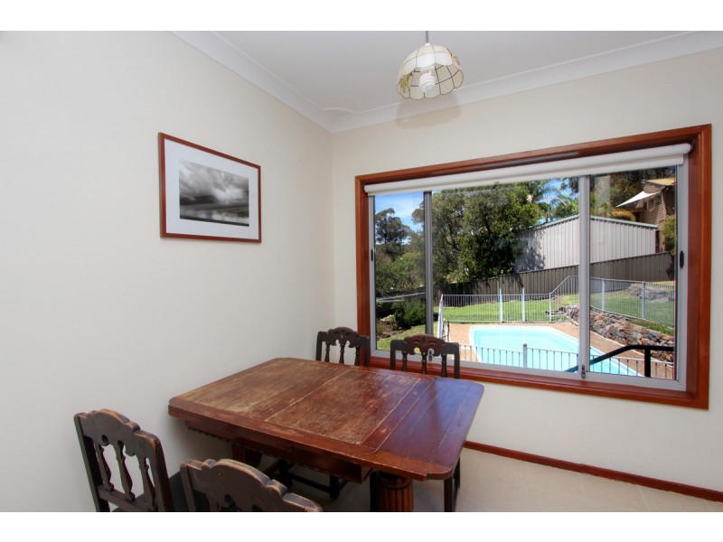 4  Harrison Street, Warners Bay NSW 2282