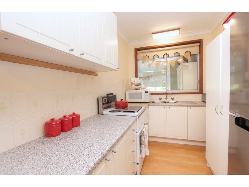 4  Harrison Street, Warners Bay NSW 2282