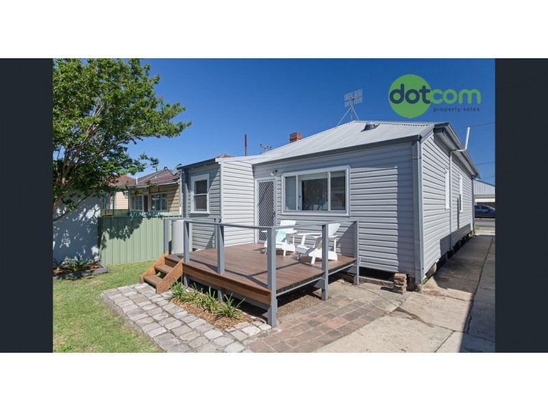 30 Macquarie Street, Mayfield NSW 2304