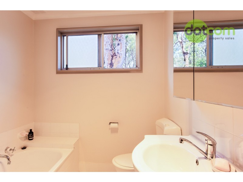 135 The Ridgeway, Bolton Point NSW 2283