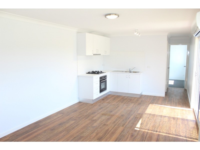 2/17 Bowerbird Avenue, Cooranbong NSW 2265