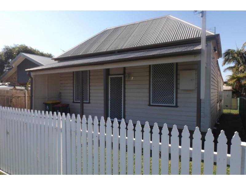 7 Alfred Street, Waratah NSW 2298