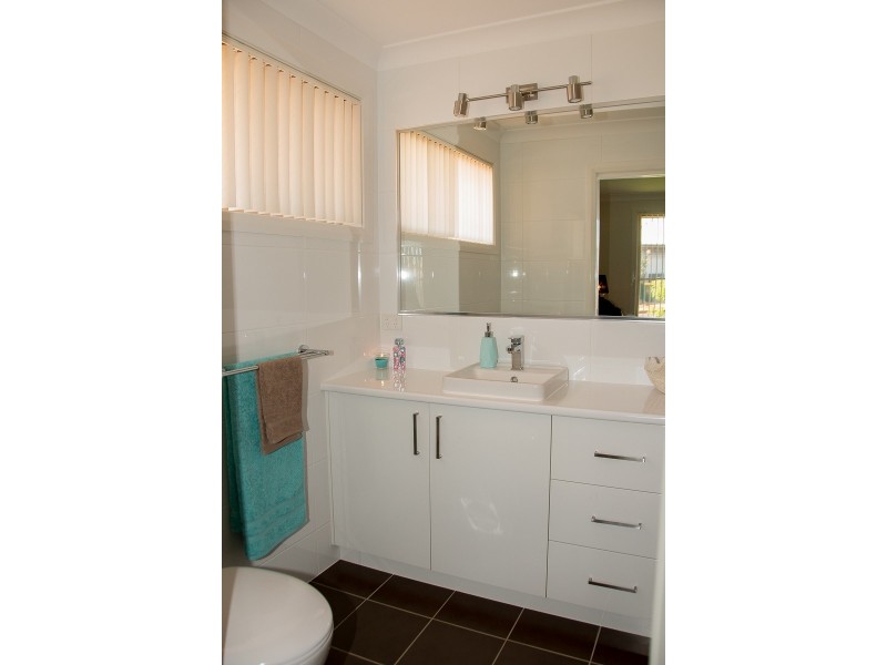 32 Salter Drive, Dubbo NSW 2830