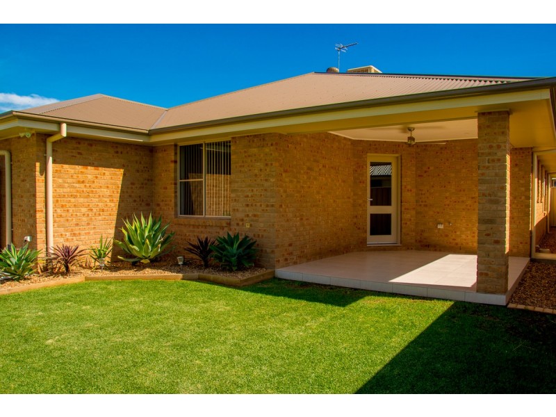 32 Salter Drive, Dubbo NSW 2830