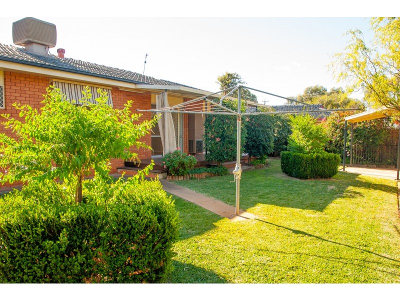 35 Sapphire Street, Dubbo NSW 2830