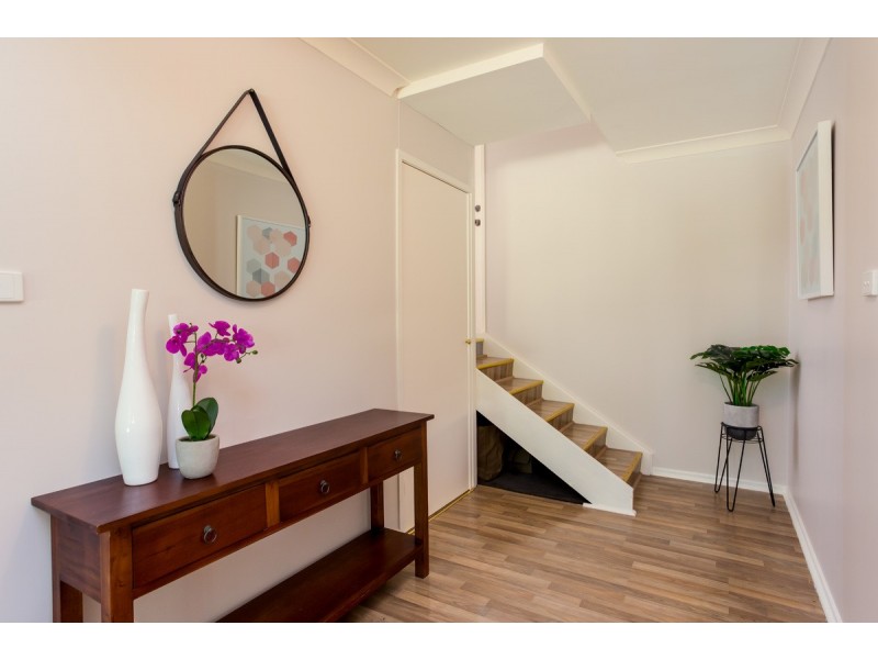 10 Hambelton Court, Valentine NSW 2280