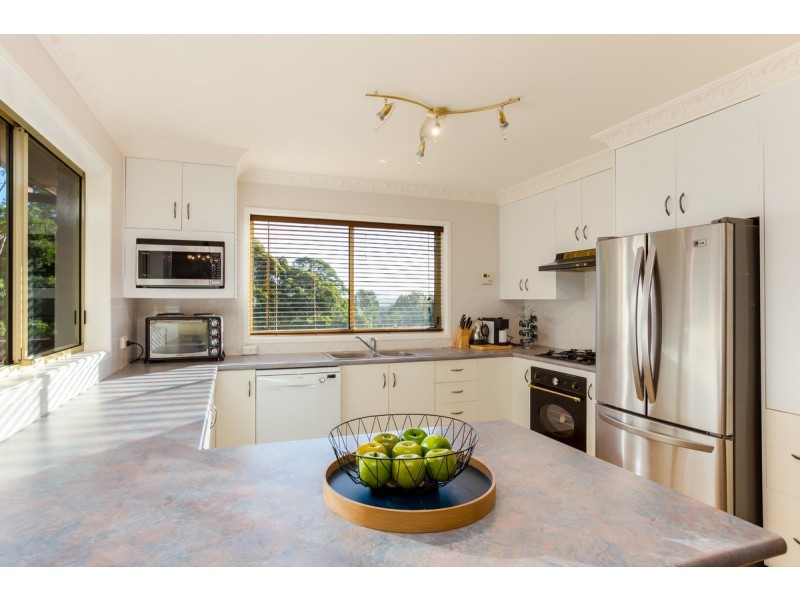 10 Hambelton Court, Valentine NSW 2280