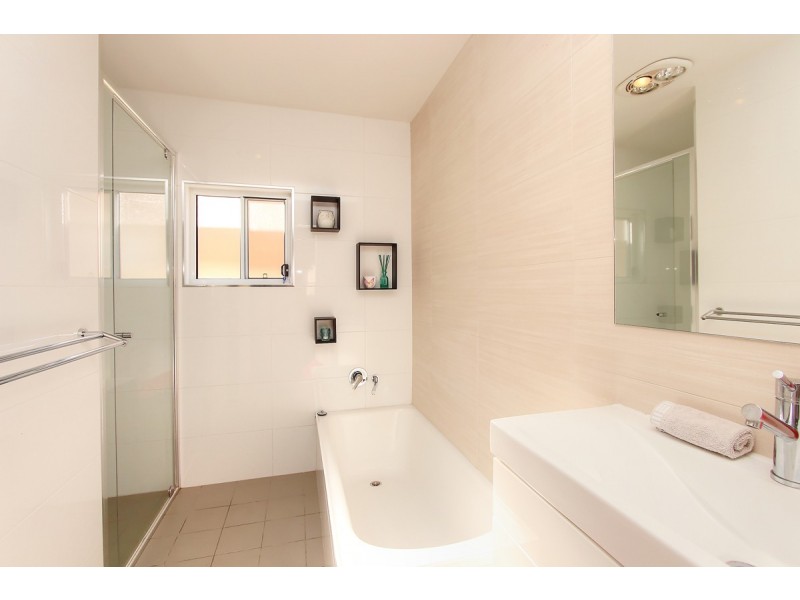 15 Hinkler Street, Mayfield NSW 2304