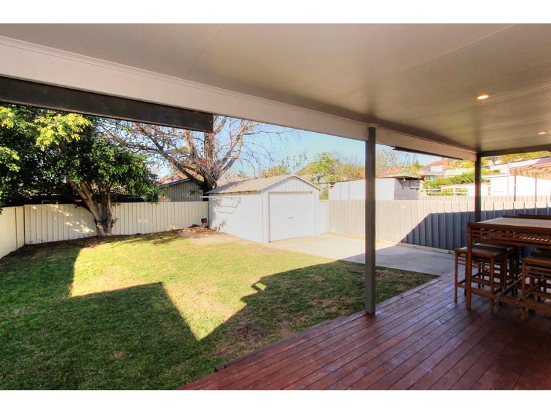 15 Hinkler Street, Mayfield NSW 2304