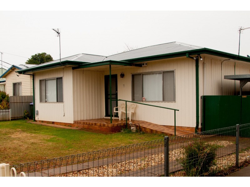 7 Bruce Avenue, Dubbo NSW 2830