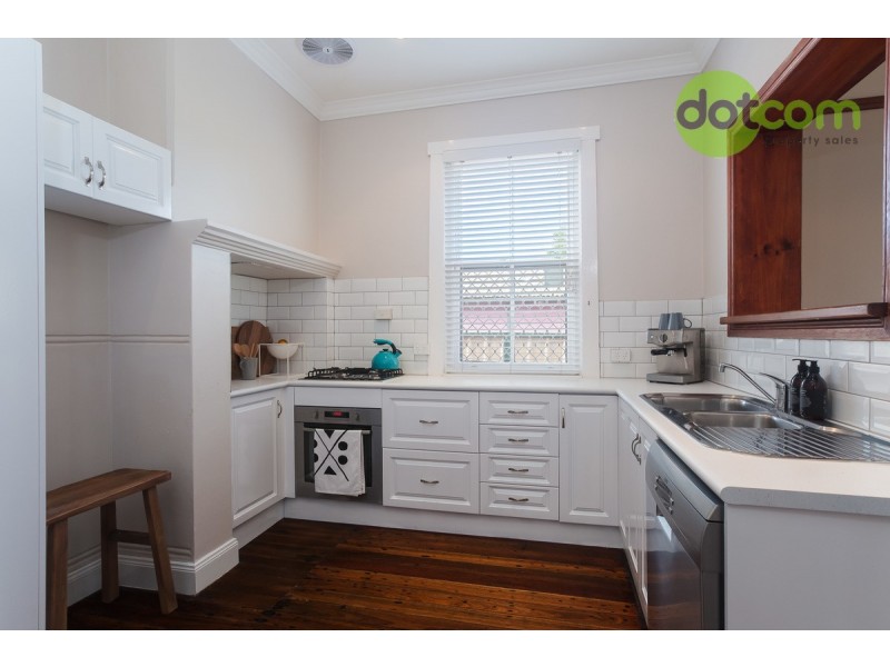 9 Villiers Street, Mayfield NSW 2304