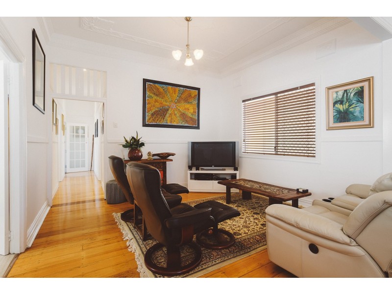 15 Ada Street, Waratah NSW 2298