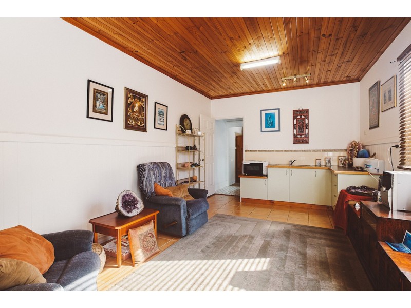 15 Ada Street, Waratah NSW 2298