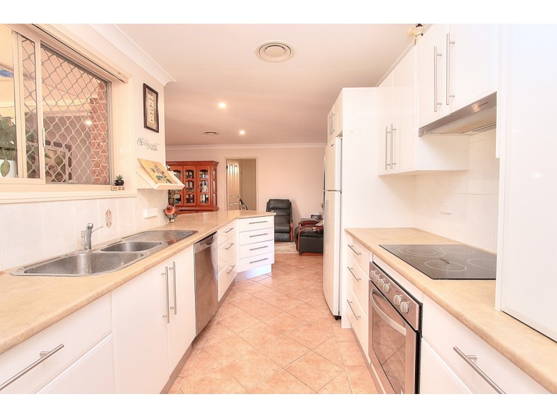 6 Morris Crescent, Bonnells Bay NSW 2264