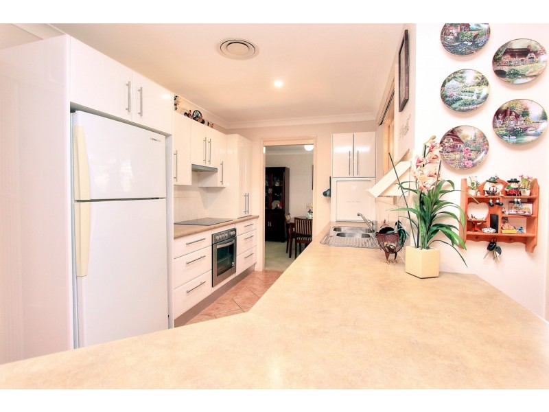 6 Morris Crescent, Bonnells Bay NSW 2264