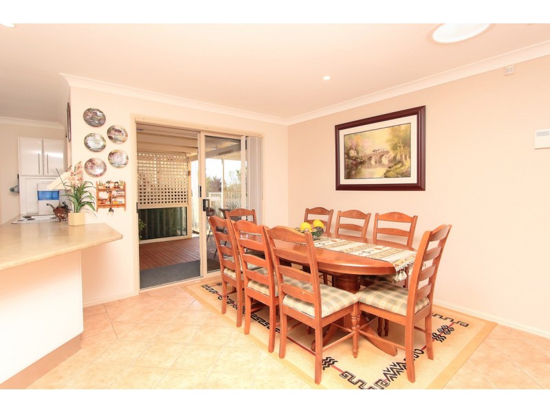 6 Morris Crescent, Bonnells Bay NSW 2264