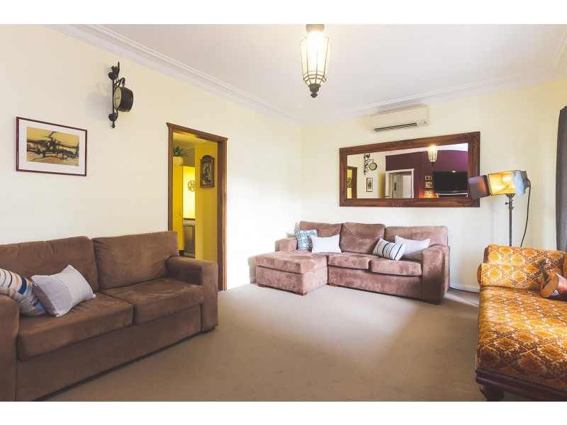 1 Ada Street, Waratah NSW 2298