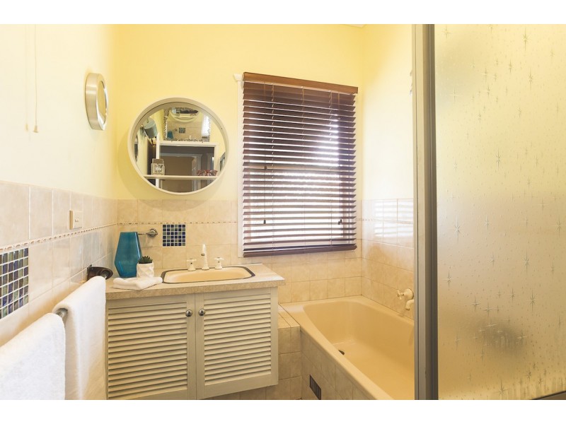 1 Ada Street, Waratah NSW 2298