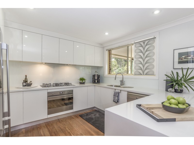 14 Lipton Close, Woodrising NSW 2284