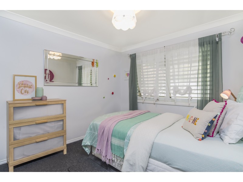 14 Lipton Close, Woodrising NSW 2284