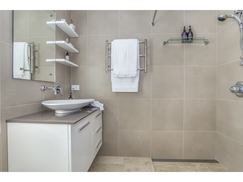 14 Lipton Close, Woodrising NSW 2284