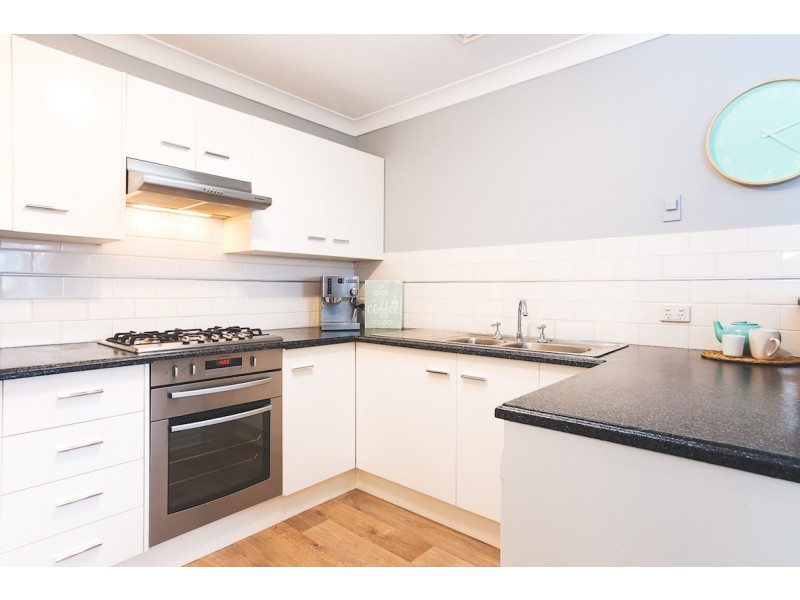 1/21 Olearia Crescent, Warabrook NSW 2304