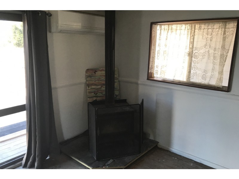 17 Yalcogran Street, Mendooran NSW 2842