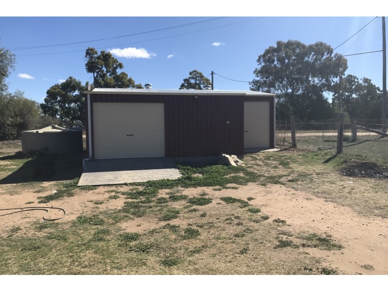 17 Yalcogran Street, Mendooran NSW 2842