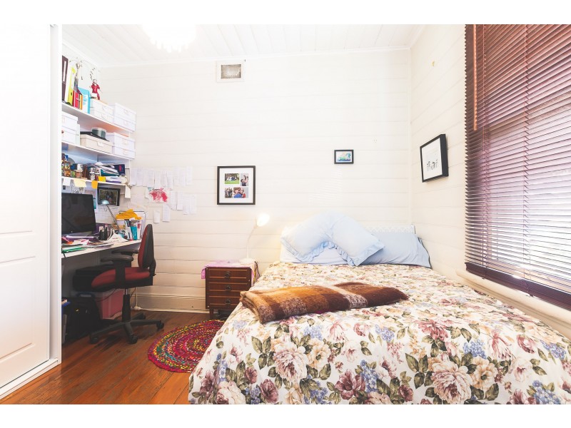 4 Dulling Street, Waratah NSW 2298