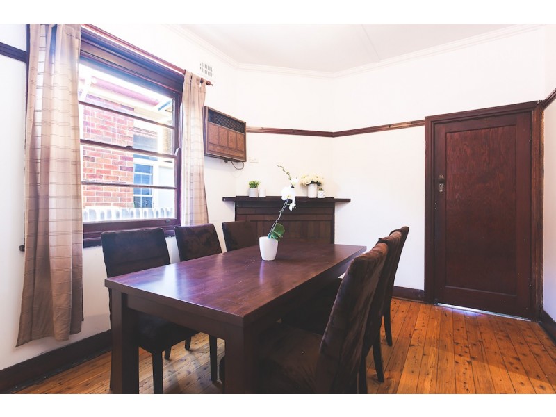 18 Baker Street, Mayfield NSW 2304