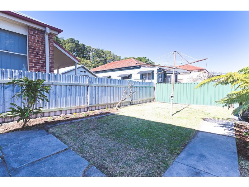 18 Baker Street, Mayfield NSW 2304