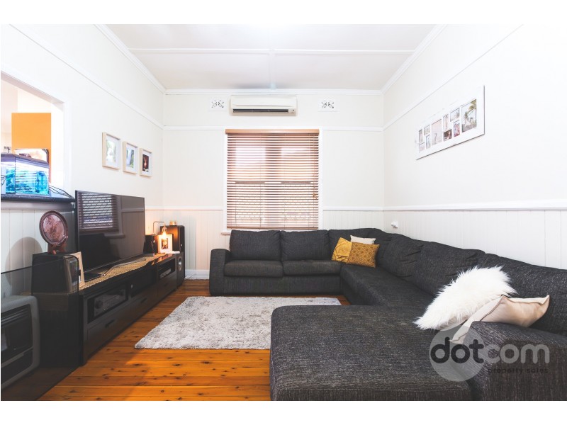 11 Villiers Street, Mayfield NSW 2304