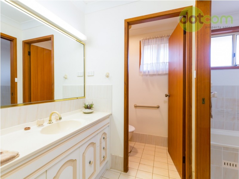 30 Pershing Place, Tanilba Bay NSW 2319