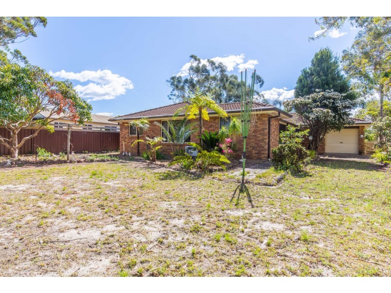 30 Pershing Place, Tanilba Bay NSW 2319