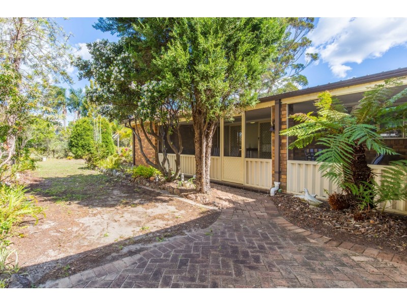 30 Pershing Place, Tanilba Bay NSW 2319