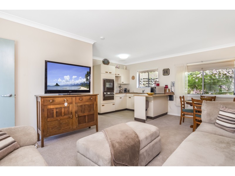 6/3 Violet Town Road, Mount Hutton NSW 2290